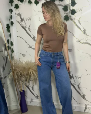 Jean semi Descaderado.