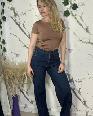 Jean doble costura lateral.