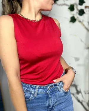 Básicas escote alto