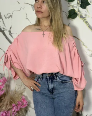 Blusa hombros descubiertos.