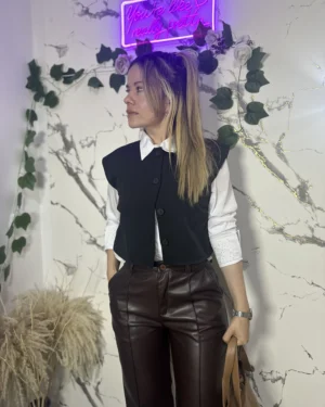 Chaleco Clásico Corto.