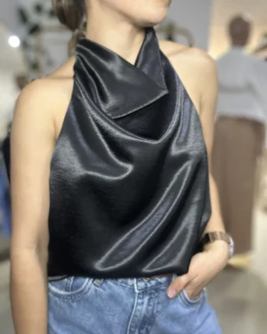 Blusa Zara.